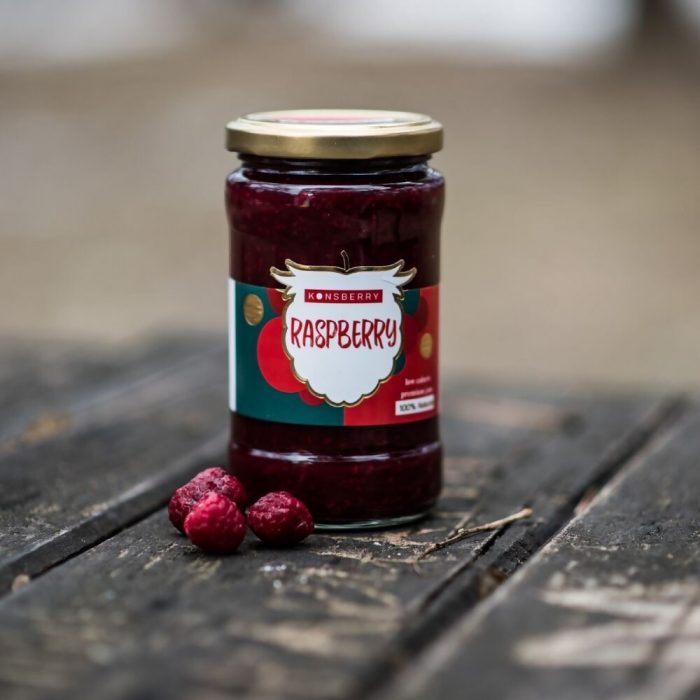 konsberry low calorie premium raspberry preserves halal certified on wooden farm table